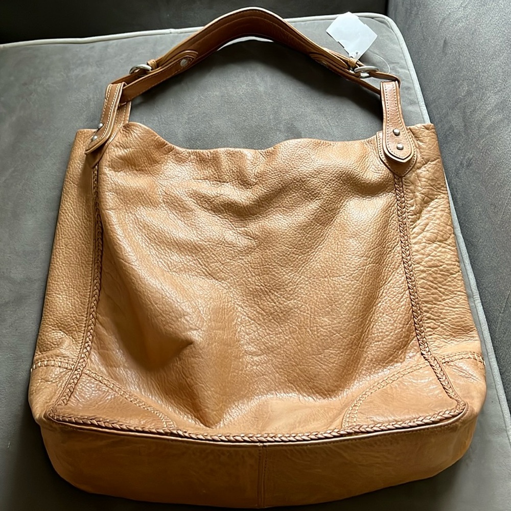 Sigurd Olsen tan should bag leather magnet closure lined inside zipper pouch